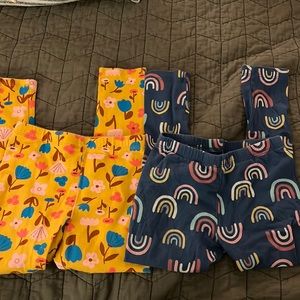 Two pairs of girls leggings bundle: flowers and rainbows old navy and Cat & Jack